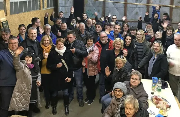 Takole so zmago proslavili v Smrdeljevem štabu.