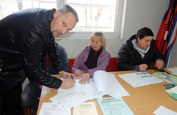 Marko Matajurc:  “Občina je v zgodbi s klorom padla na celi črti. 
Moj moto so zdravje, ekonomija, kultura.”  