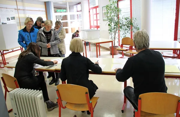 Na voliščih po mestu je bila udeležba  do 55-odstotna. V  Ratečevem 
Brdu pa so volili celo vsi volilni upravičenci.