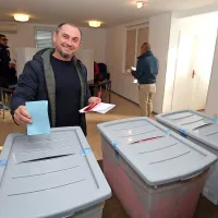 Gašpar Gašpar Mišič meni, da je sam dobil prav toliko glasov, 
kolikor jih je Popoviču zmanjkalo za absolutno večino.