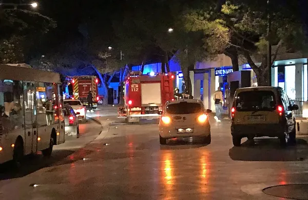 Zagorelo v omarici lokala