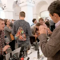 Nara&scaron;čajoče zanimanje za slovenska vina