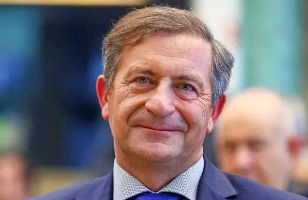 Minister za obrambo Karl Erjavec