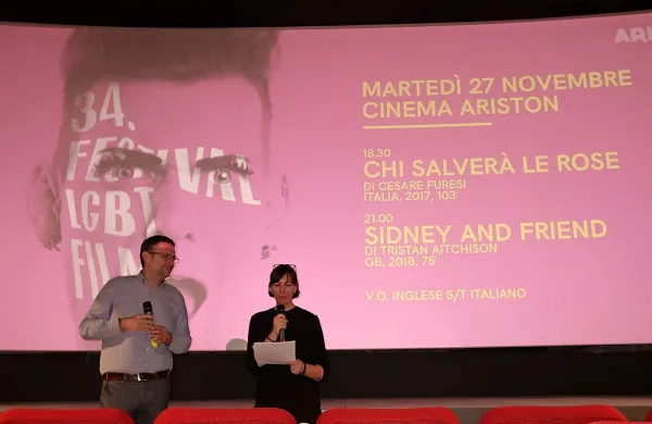 Producent Giulio Cesare Senatore in gostiteljica Raffaella Canci sta film predstavila  v Trstu. 
