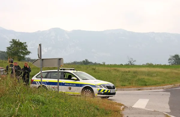 

Ubežnika je sredi septembra v zasedi čakalo več policijskih patrulj, 
nazadnje pa so ga s pomočjo očividcev izsledili v Selu. 

