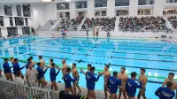 Olimpijski bazen je občina odprla 16.  novembra, dva dneva pred 
prvim krogom lokalnih  volitev. Odtlej so v njem odigrali le nekaj 
vaterpolo tekem, za plavalce in rekreativce ostaja zaprt.  