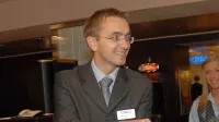 Nadzorni svet Hita je danes za novega predsednika uprave družbe 
imenoval Tomaža Repinca.