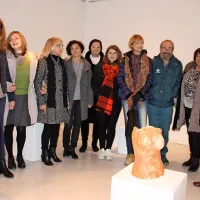 Članicam Kulturno umetniškega društva POC  se je na  odprtju razstave Hommage v  Lični hiši pridružil mentor Zvone Bizjak. 