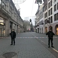 &Scaron;e vedno i&scaron;čejo mo&scaron;kega ki je streljal v Strasbourgu