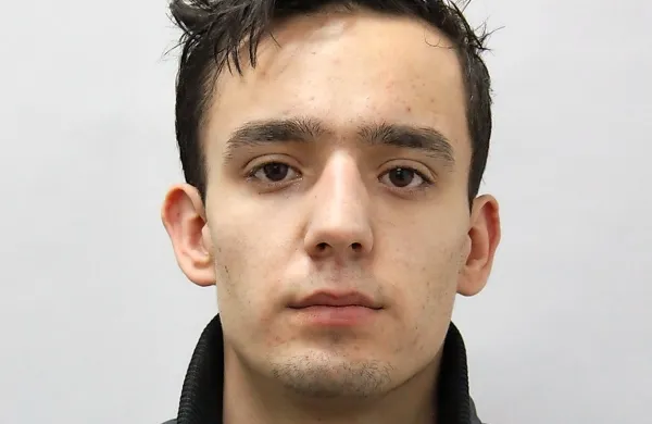 Policisti so popoldne iskali 22-letnega Črnogorca in ga prijeli v 
središču Kopra tudi zahvaljujoč občanom. 