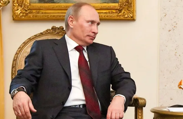 Ruski predsednik Vladimir Putin je posvaril, da ne bi smeli 
podcenjevati vse večje nevarnosti jedrske vojne.