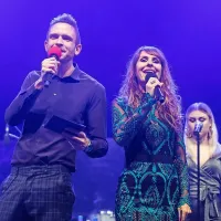 Tudi tokratni Caprisov koncert sta - kot že mnoge doslej - 
povezovala Luka Rudl in Katja Pišot Maljevac.