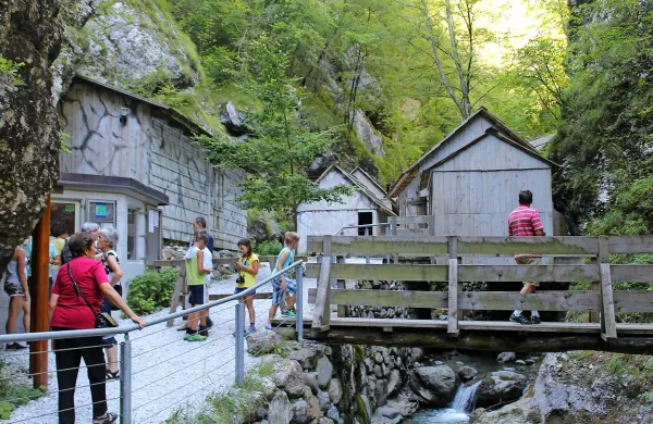 Bolnica Franja je pred 75 leti sprejela prve ranjence