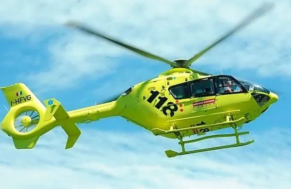 Ko so reševalci s helikopterjem prispeli do planinke, se je za 
zahvalila za pomoč in dejala, da se v dolino lahko vrne sama.