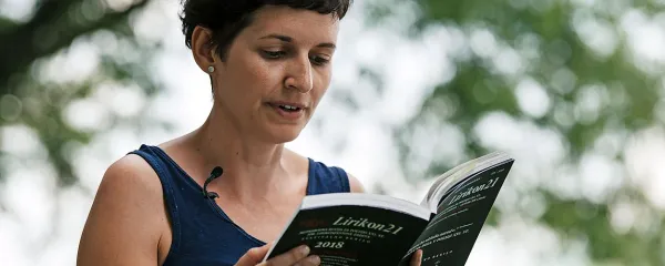V svoji 14-letni prevajalski karieri je Maruša Mugerli Lavrenčič iz nemščine prevedla že več kot 50 knjig.