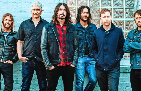 Američani Foo Fighters bodo 18. in 19. junija  nastopili na bliskovito razprodanih koncertih v Pulju. 