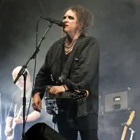 Angleški temačneži The Cure bodo  nastopili na zagrebškem 
INmusicu (24.-26. junij)  in 4. julija še na novosadskem Exitu. 