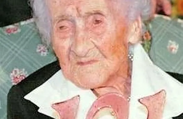 Domnevna Jeanne Calment za 121. rojstni dan