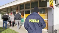 Pri preiskovanju hujših kaznivih dejanj so bili novogoriški kriminalisti v zadnjih petih letih zelo uspešni, saj neodkrita ostajata 
le  lanska oborožena ropa pošte v Braniku.