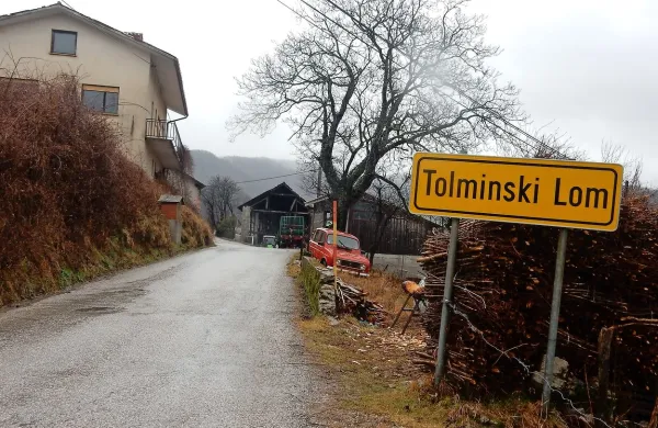 Na občini še čakajo na dovoljenja za napeljavo Zadlaščice po 
Tolminskem Lomu. 