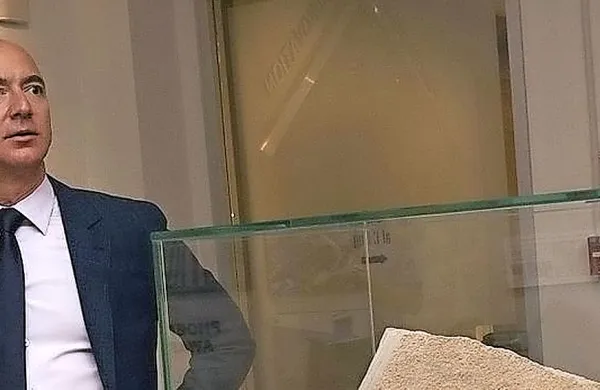 Jeff Bezos