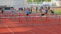 Tina Slejko (AK Gorica, desno) je bila lani tretja Slovenka v teku na 
sto metrov z ovirami.