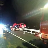 V tragični nesreči umrla sopotnica v vozilu