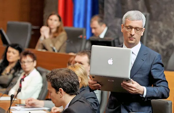 S sogovorniki se je strinjal tudi minister Jernej Pikalo in napovedal, da bi se medresorsko usklajevanje o zakonu lahko začelo 
že v tem mesecu.