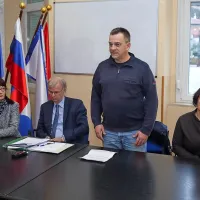 V civilni iniciativi Piran napovedujejo vložitev kazenske ovadbe 
zoper bivšega župana Petra Bossmana zaradi zlorabe položaja in 
nevestnega dela.