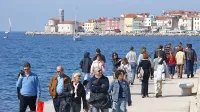 Za dan bivanja v piranski in ankaranski občini bodo gostje plačali 
2,5 evra takse.