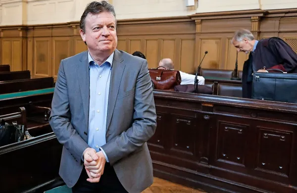 Nekdanji prvi laški pivovar Boško Šrot, ki na Dobu prestaja 
zaporno kazen, bo moral Pivovarni Laško Union plačati več kot 51 
milijonov evrov odškodnine.
