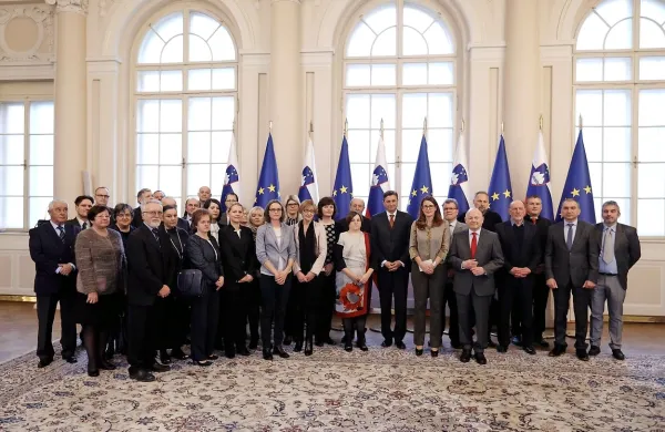Sprejem za člane odbora