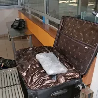 Vozniku avtobusa zasegli skoraj 25 kilogramov konoplje