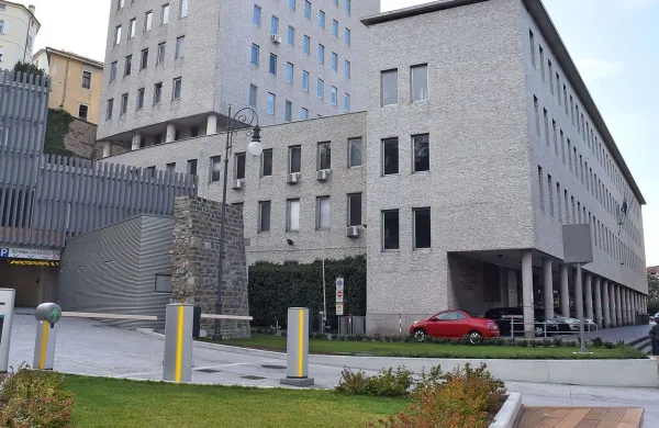 V nove prostore se bo konzulat v Trstu preselil predvidoma konec 
aprila.