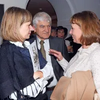 Ljubezen in nekaj vmes