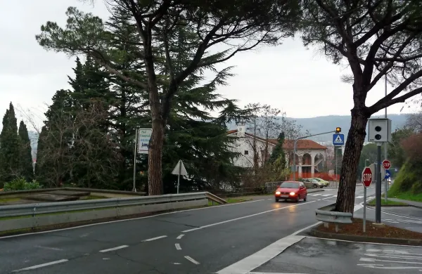 Eno od merilnih  mest bo znova ob  belvederski cesti.  S premičnim 
radarjem so lani  zabeležili 1118 prekrškov, od začetka meritev pa 
20.060. 