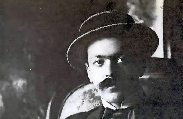 Med redkimi knjižnimi izdajami je naprodaj tudi prva izdaja 
romana Senilità, ki ga je Italo Svevo (Ettore Schmitz) izdal leta 
1898 na svoje stroške. 