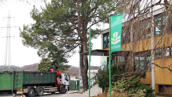 Novogoriška Komunala je dobila novega lastnika. Kakšni so 
njegovi nameni, pa ostaja skrivnost. 