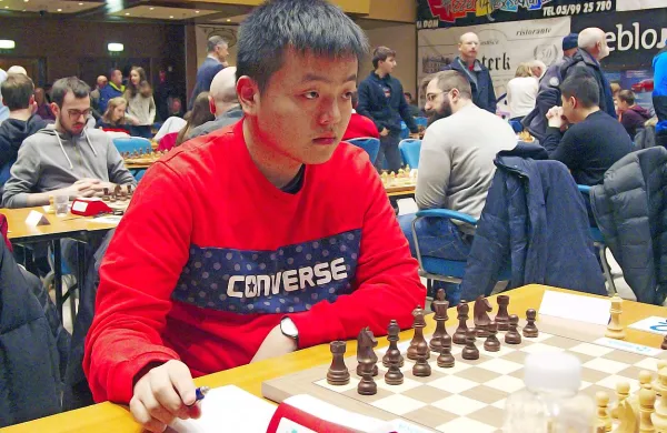 Pred zadnjim krogom novogoriškega turnirja  ima najboljše izhodišče Kitajec Xu Xiangyu. 