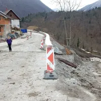 Grahovo ob Bači leze na razmočenem terenu