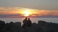 Dvojina je najbolj prepoznaven znak, osebna izkaznica slovenščine. Omenjajo jo celo turistične brošure. Da je nekaj 
posebnega, pove sodba šolarjev, češ da je “dvojina smotana”.
