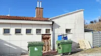 Prebili steno in odnesli 15 &scaron;katel cigaret