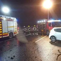 Po vožnji v nasprotno smer po avtocesti umrl v trčenju z avtobusom