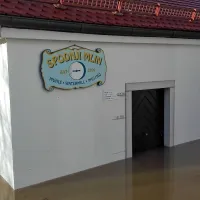 Poplavilo parkiri&scaron;če pri Postojnski jami
