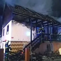 V požaru v Žagi umrla ena oseba