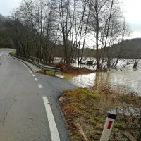 Padavine povzročale težave predvsem na območju Ilirske Bistrice, zaprtih več cest