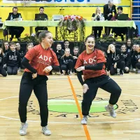 V spremljevalnem progamu  so nastopile odlične ajdovske skupine 
sodobnih uličnih plesov. V ospredju  je ta čas najboljši slovenski 
ženski članski par v hip hopu,  Urša Skubic-Nina Ukmar. 

  
