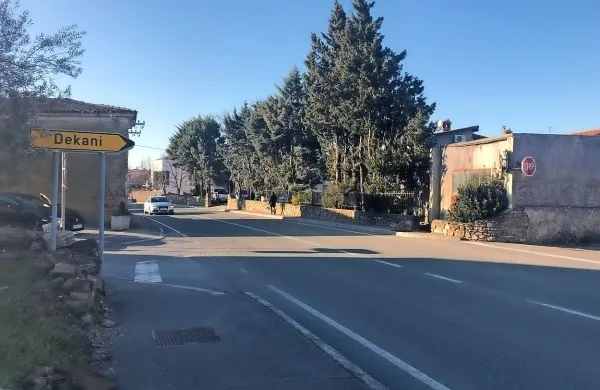 Tu bo nastalo krožišče v Pobegih ...