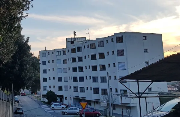 Delna prenova &Scaron;tudentskega doma Prisoje