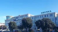 Na koprski Ogrlici je Italijan registriral več svojih podjetij. 